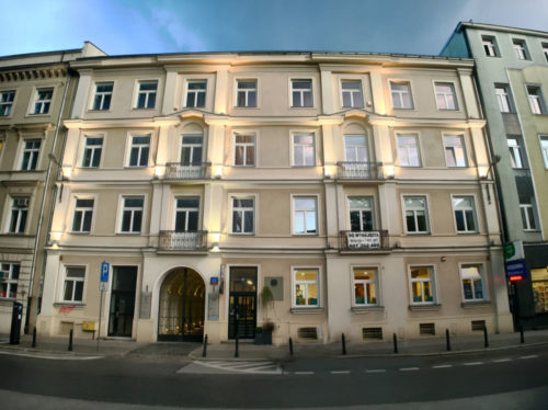 In this building on 45 Żurawia Street, Warsaw, is our law firm